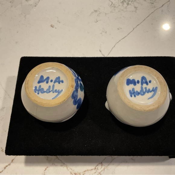 M A Hadley Pottery Miniature Creamer & Sugar Bowl signed - Picture 5 of 6